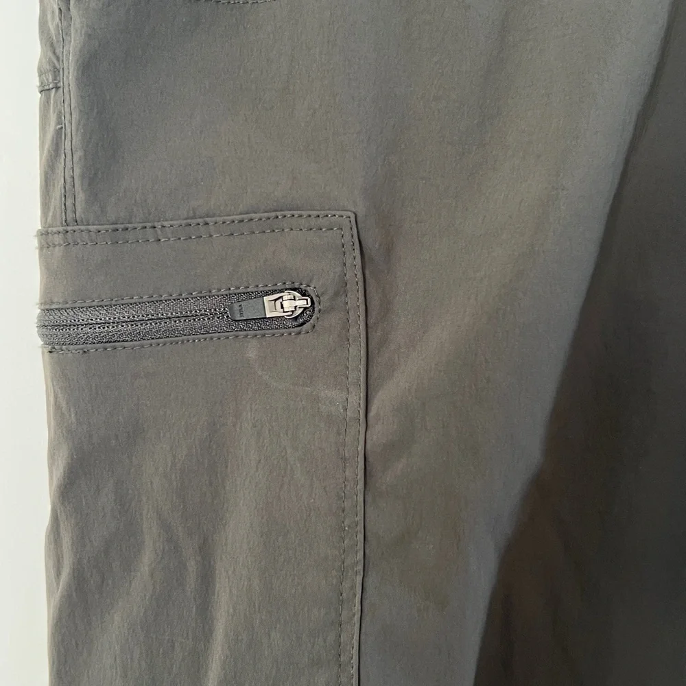 Tilley Men's Olive Cargo Pants - Picture 3 of 8